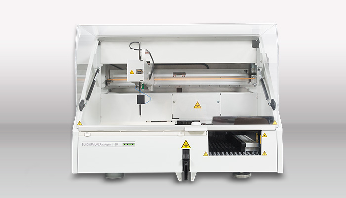 [Translate to French:] EUROIMMUN Analyzer I-2P